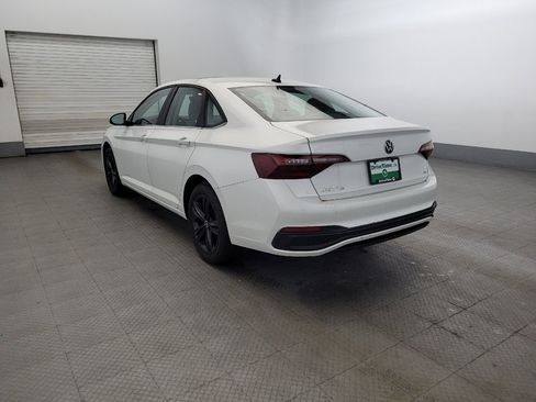 Used 2022 Volkswagen Jetta SE FWD image 5