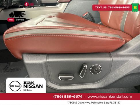 Used 2022 Ford F350 Platinum w/ FX4 Off-Road Package image 16