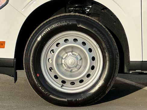 New 2026 Ford Maverick XL image 22