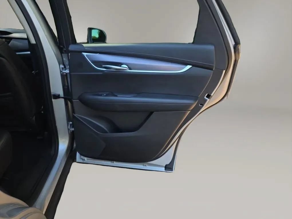 Used 2019 Cadillac XT5 Premium Luxury FWD image 48