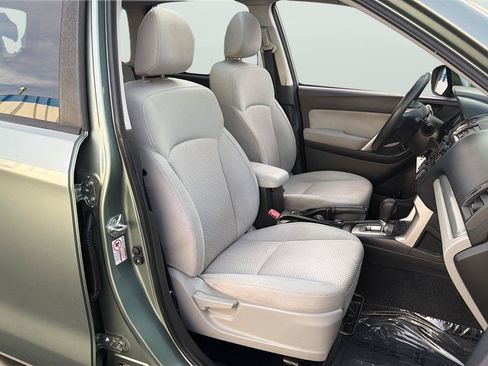 Used 2014 Subaru Forester 2.5i Premium w/ Protection Package #1 AWD/4WD image 14