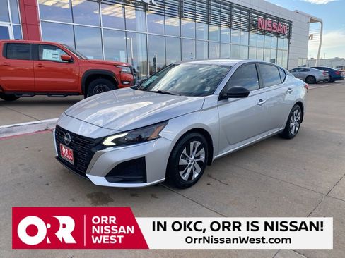 Used 2024 Nissan Altima 2.5 S image 1