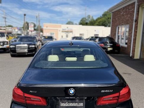 Used 2019 BMW 540i xDrive w/ Executive Package AWD/4WD image 3