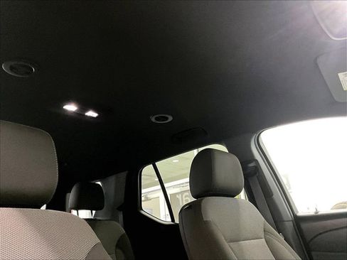 Used 2023 Chevrolet Traverse LT AWD/4WD image 23