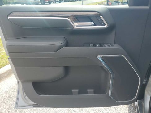 New 2026 GMC Sierra 1500 SLE AWD/4WD image 15