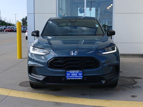 Used 2023 Honda HR-V Sport image 4