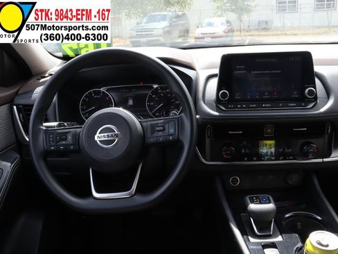 Used 2021 Nissan Rogue SV AWD/4WD image 18