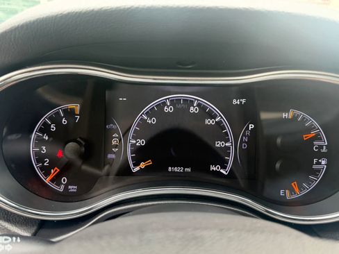 Used 2018 Jeep Grand Cherokee Laredo AWD/4WD image 24