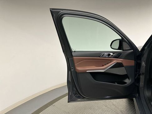 Used 2024 BMW X5 M60i w/ Climate Comfort Package image 21