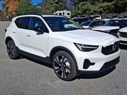 New 2026 Volvo XC40 B5 Ultra w/ Climate Package