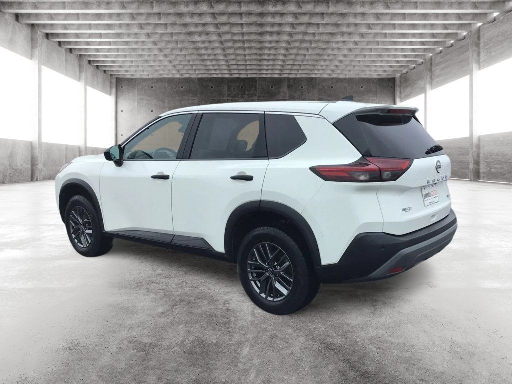 Used 2023 Nissan Rogue S AWD/4WD image 7