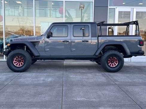 Used 2021 Jeep Gladiator Rubicon w/ Cold Weather Group AWD/4WD image 6