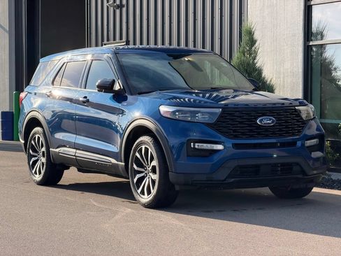 Used 2022 Ford Explorer ST-Line w/ Class IV Trailer Tow Package AWD/4WD image 4