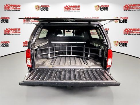 Used 2019 Nissan Frontier SL image 29