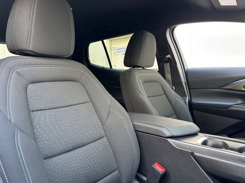 Used 2025 Chevrolet Equinox EV LT image 31