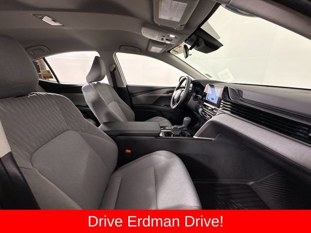 Used 2026 Toyota Camry LE FWD image 25