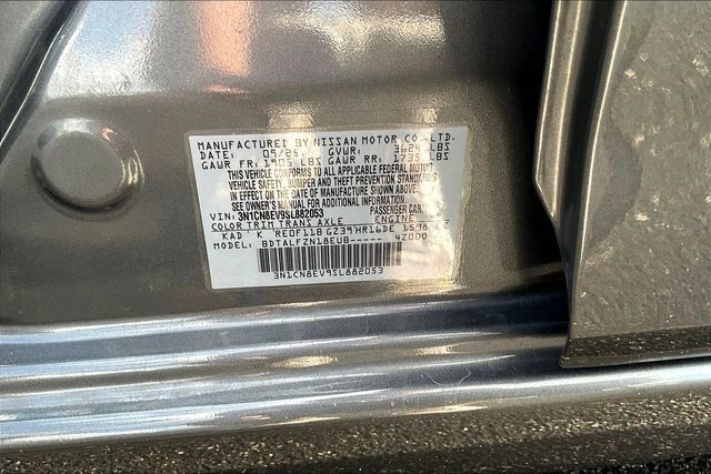Used 2025 Nissan Versa SV w/ Trunk Package FWD image 17