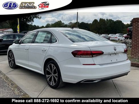 Used 2022 Volkswagen Passat 2.0T SE image 5