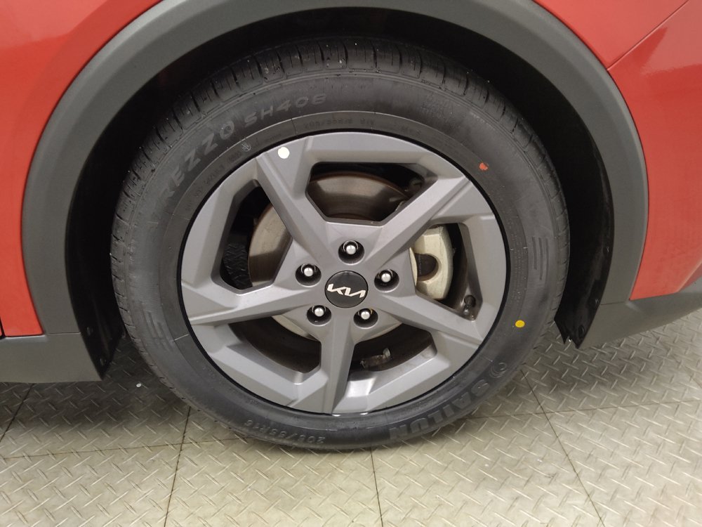 Used 2025 Kia K4 FWD image 31
