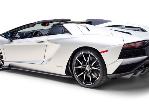 Used 2018 Lamborghini Aventador S AWD/4WD image 78