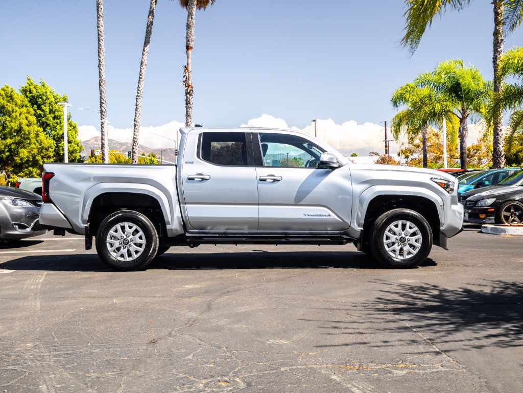 Used 2024 Toyota Tacoma SR5 AWD/4WD image 4