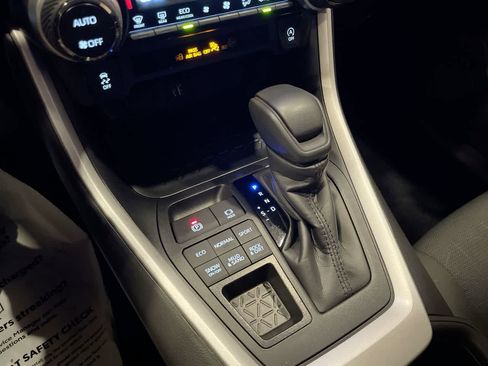 Certified 2025 Toyota RAV4 XLE AWD/4WD image 20