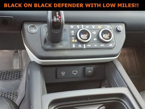 Used 2024 Land Rover Defender 110 S image 21