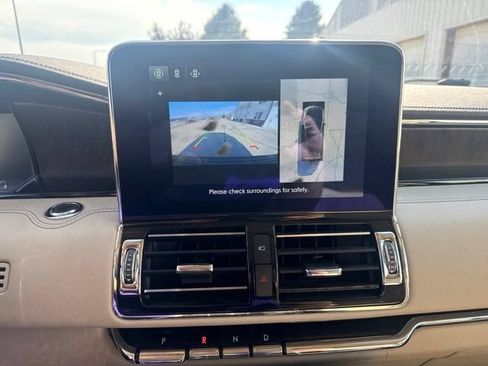 Used 2020 Lincoln Navigator Reserve w/ Luxury Package AWD/4WD image 16