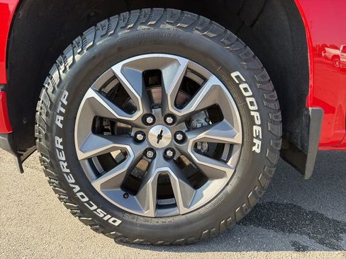 Used 2020 Chevrolet Silverado 1500 RST w/ Texas Edition image 14