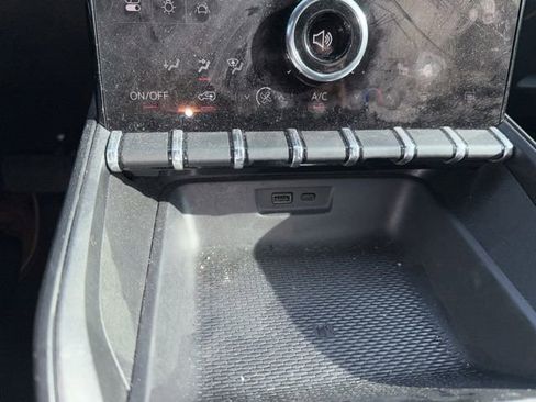 Used 2025 GMC Terrain Elevation image 44