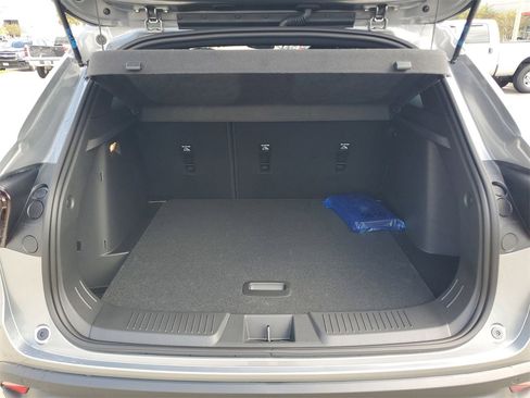 New 2026 Chevrolet Trax RS w/ Driver Confidence Package image 8