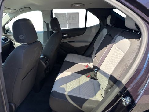 Used 2020 Chevrolet Equinox LS w/ LS Convenience Package FWD image 16