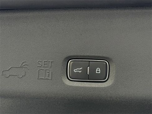 New 2026 Ford Expedition Platinum w/ Stealth Appearance Package image 5