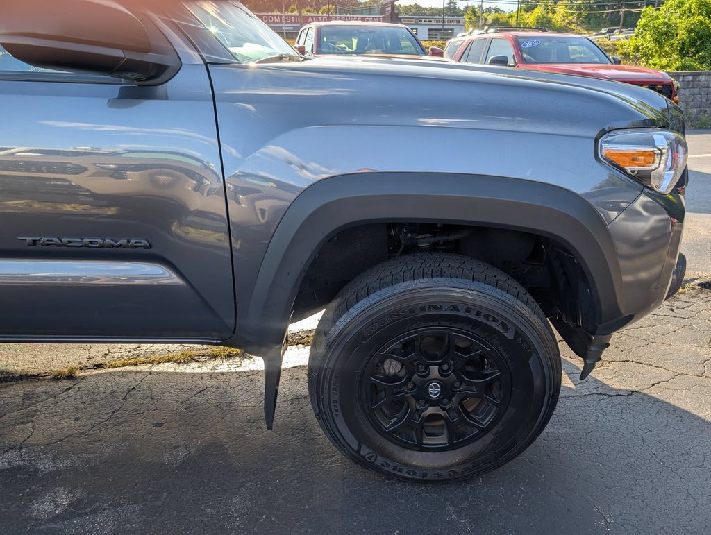 Certified 2023 Toyota Tacoma SR5 w/ SX Package AWD/4WD image 11