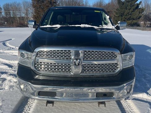Used 2014 RAM 1500 Laramie w/ Convenience Group image 7