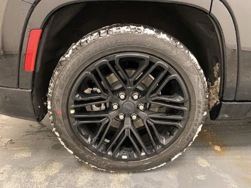 New 2026 Jeep Grand Wagoneer Limited image 7