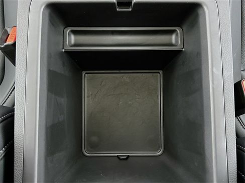 Certified 2025 Honda Pilot Touring image 23