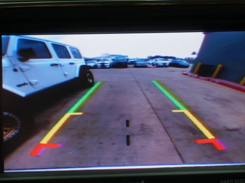 Used 2013 Jeep Grand Cherokee Overland Summit image 34