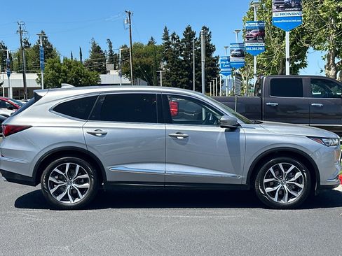 Used 2022 Acura MDX FWD w/ Technology Package image 7