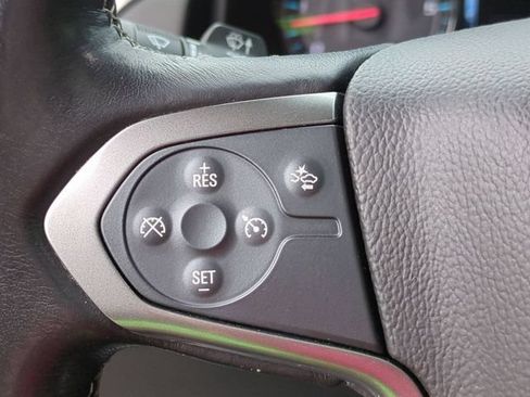Used 2019 Chevrolet Suburban LT AWD/4WD image 19