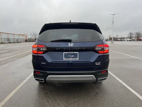 Used 2023 Honda Pilot Elite image 9
