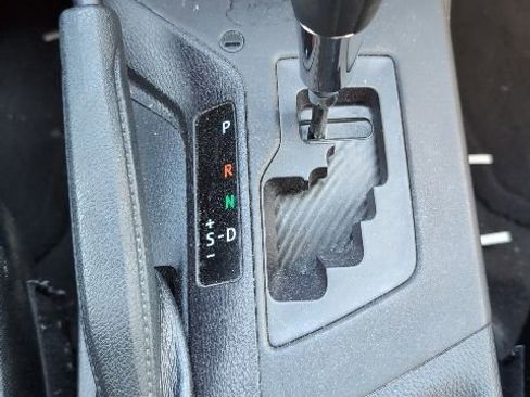 Used 2017 Toyota RAV4 LE w/ All Weather Liner Package AWD/4WD image 17