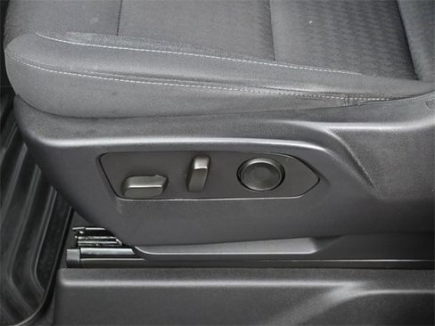 Used 2022 Chevrolet Silverado 1500 Custom image 11