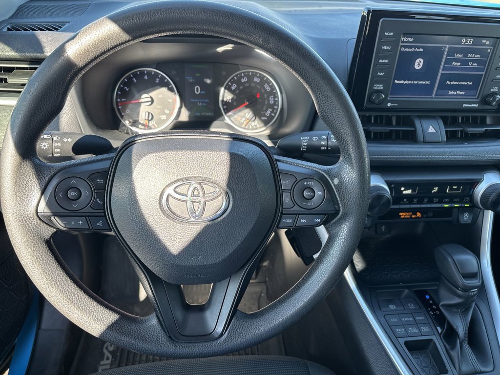 Used 2020 Toyota RAV4 LE w/ All Weather Liner Package AWD/4WD image 16