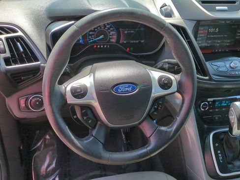 Used 2015 Ford C-MAX SE w/ Equipment Group 203A FWD image 16