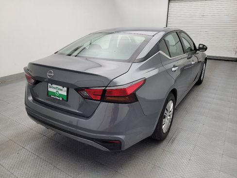 Used 2023 Nissan Altima 2.5 S FWD image 9