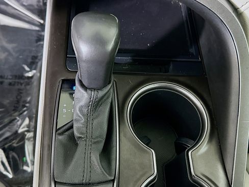 Used 2021 Toyota Camry SE image 20