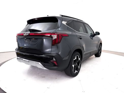 Certified 2024 Kia Seltos EX FWD image 18