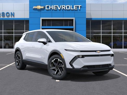 New 2026 Chevrolet Equinox EV LT w/ Comfort Package AWD/4WD image 3