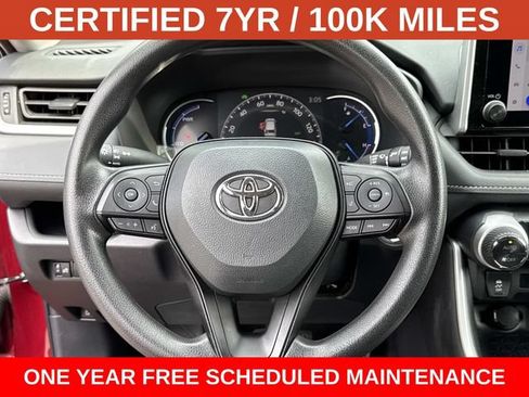 Used 2025 Toyota RAV4 XLE AWD/4WD image 18